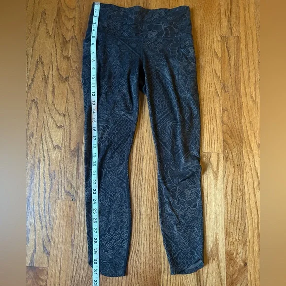 Athleta Patterned Leggings XS - Picture 1 of 8